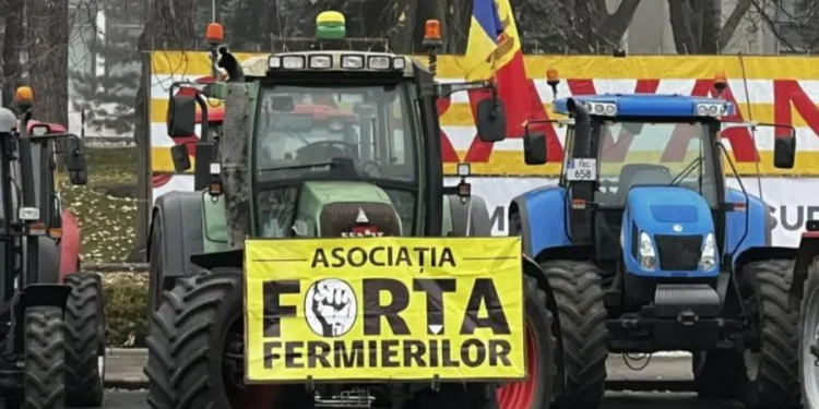 Lista traseelor naționale pe care fermierii vor protesta miercuri. Agricultorii acuză presiuni din partea Poliției
