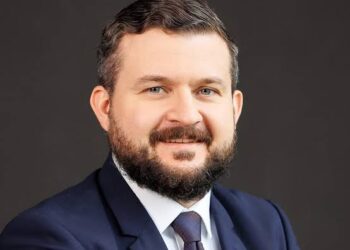 Galbur: Verișoara Maiei Sandu lucrează la Moldatsa cu 70 000 lei pe lună