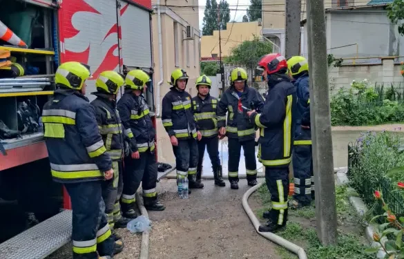 Пожар в жилом доме в Кишиневе: эвакуированы 15 человек