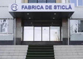 Autoritățile au scos la privatizare Fabrica de Sticlă din Chișinău